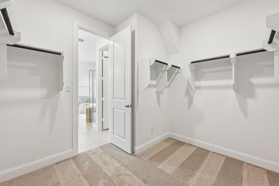 Spacious, unfurnished interior of a new home in , Magnolia (Image 16).