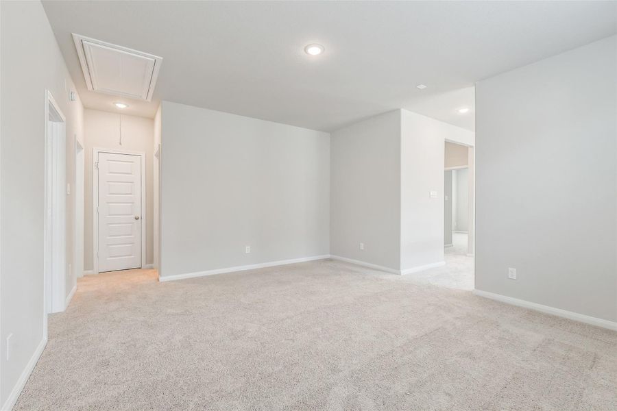 Spacious, unfurnished interior of a new home in Anderson Lakes, Houston (Image 40). Spacious, unfurnished interior of a new home in Anderson Lakes, Houston (Image 40).