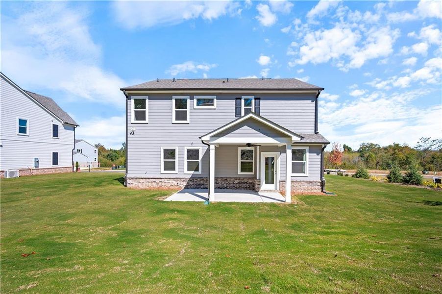 Exterior details and patio area of a home in Hopewell Reserve, Cumming (Image 3).