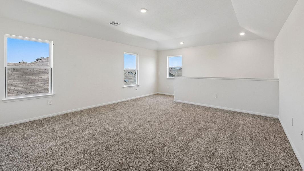 Spacious, unfurnished interior of a new home in Carillon, Manor (Image 18).