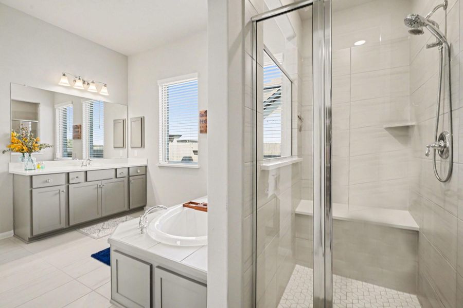 Furnished interior view inside a new home in Coastal Point, League City (Image 32). Furnished interior view inside a new home in Coastal Point, League City (Image 32).