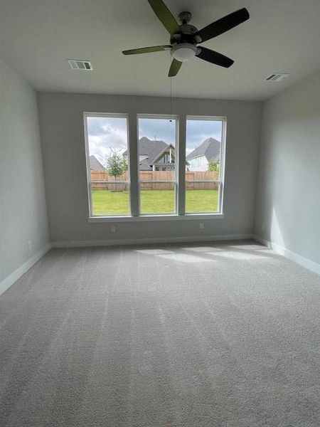 Spacious, unfurnished interior of a new home in Garden Glen at Clopton Farms, Montgomery (Image 15).