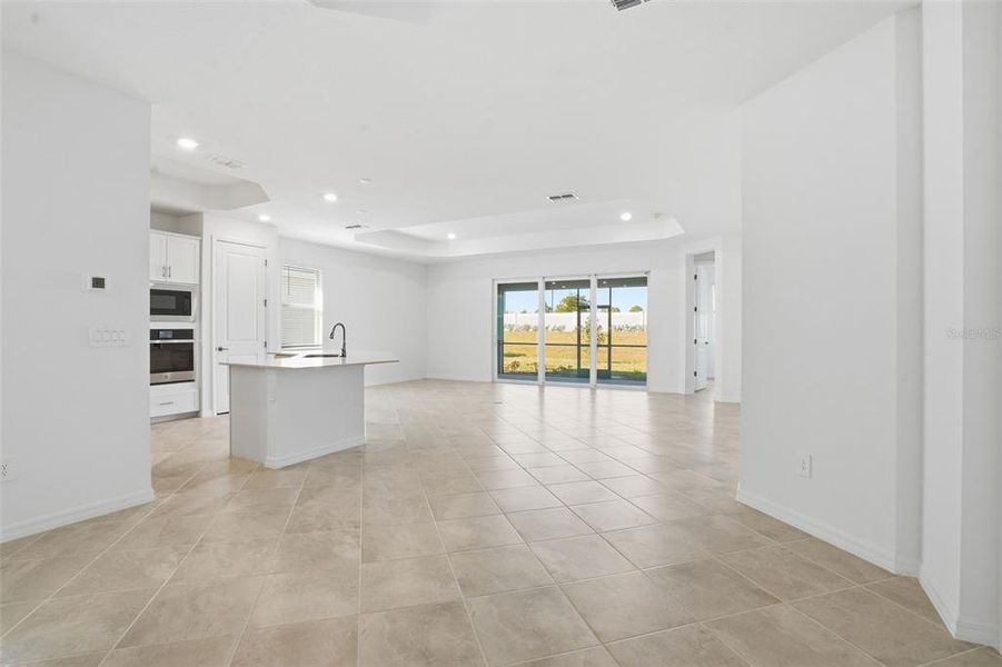 Spacious, unfurnished interior of a new home in Wellen Park Golf & Country Club, Venice (Image 22).