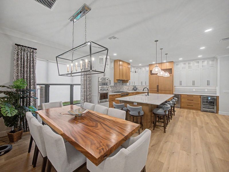 Dining/Kitchen