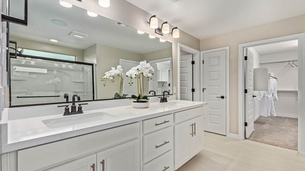 Representative furnished interior of a home built from the Paisley by Taylor Morrison in Paradisi Discovery Collection, Surprise (Image 31).