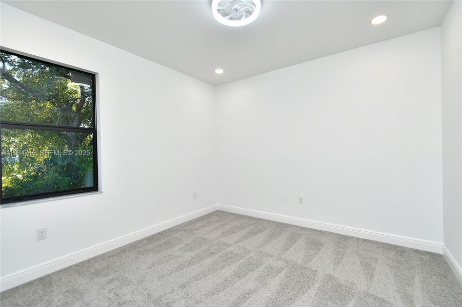 Spacious, unfurnished interior of a new home in , Lehigh Acres (Image 59).