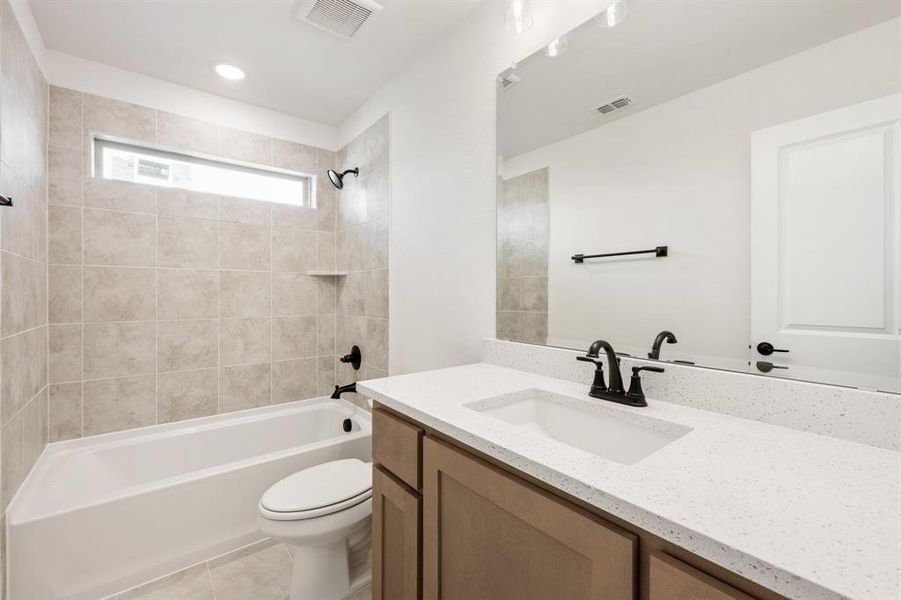 Furnished interior view inside a new home in Star Ranch Classic 50, Godley (Image 14). Furnished interior view inside a new home in Star Ranch Classic 50, Godley (Image 14).