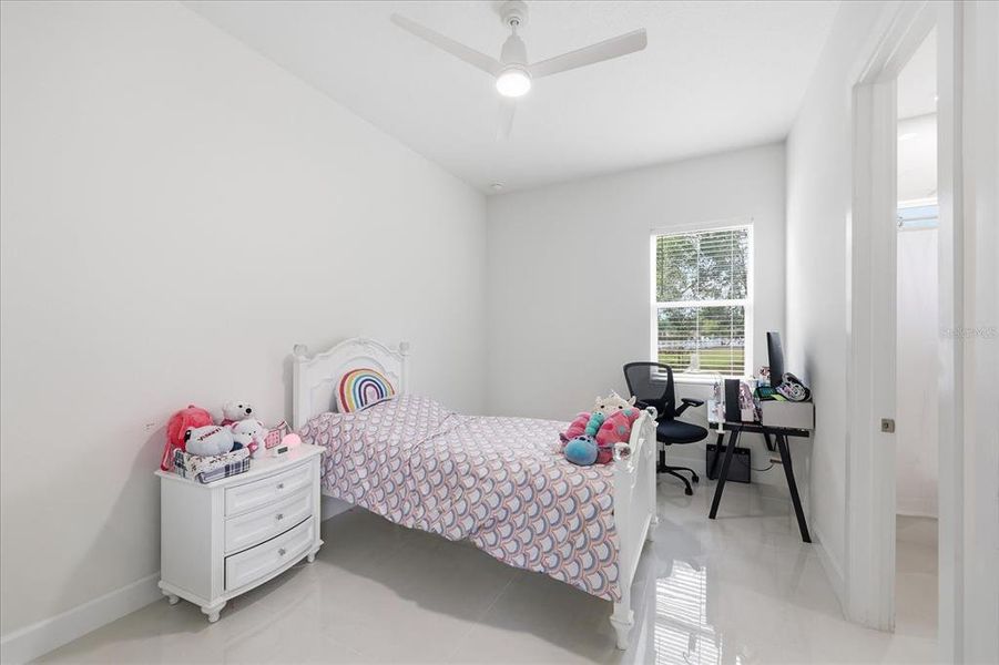 Furnished interior view inside a new home in , Plant City (Image 9).
