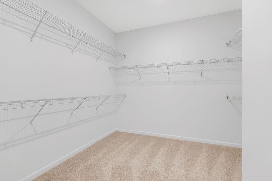 Spacious, unfurnished interior of a new home in Three Rivers, Rome (Image 19).
