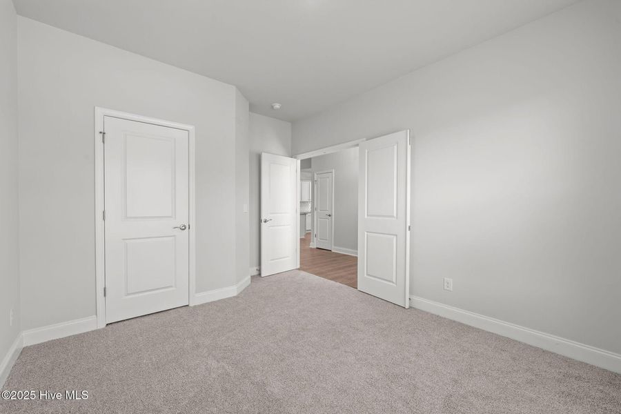 Spacious, unfurnished interior of a new home in Fairfield Harbour, New Bern (Image 15). Spacious, unfurnished interior of a new home in Fairfield Harbour, New Bern (Image 15).