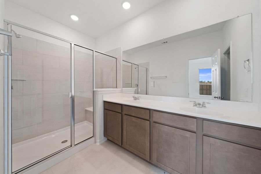 Note: Sample product photo. Actual exterior and interior selections may vary by homesite. Photo may be virtually staged