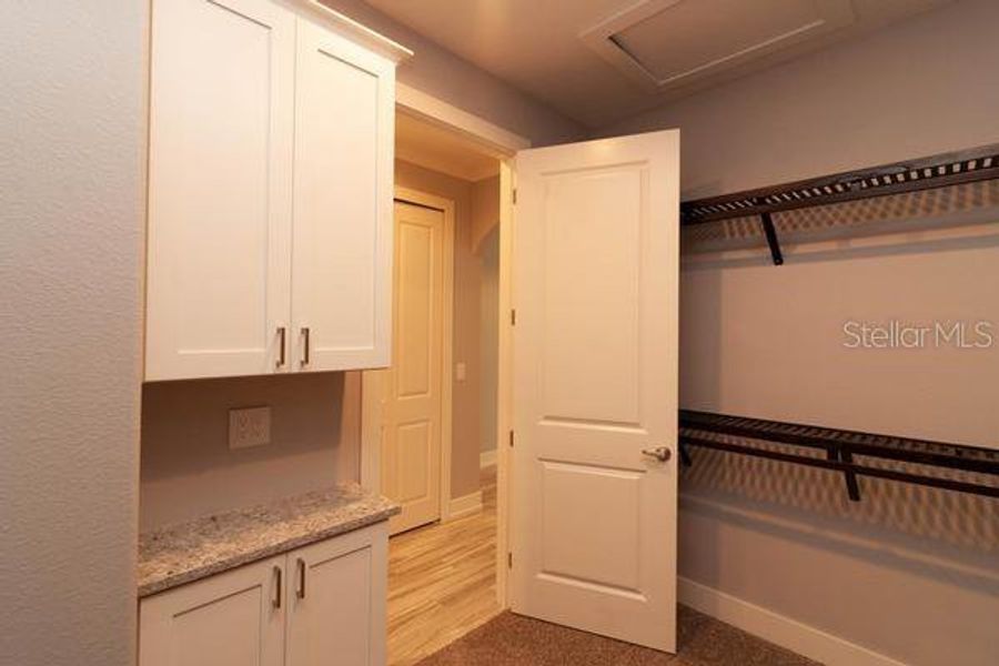 Furnished interior view inside a new home in , Dunnellon (Image 7).