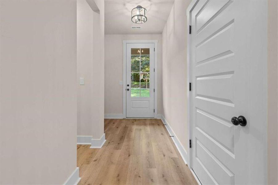 Spacious, unfurnished interior of a new home in , Temple (Image 14).