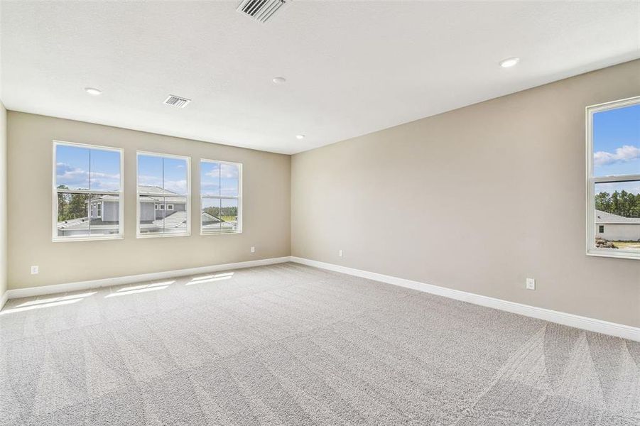 Spacious, unfurnished interior of a new home in Tamarack at Two Rivers, Zephyrhills (Image 11). Spacious, unfurnished interior of a new home in Tamarack at Two Rivers, Zephyrhills (Image 11).