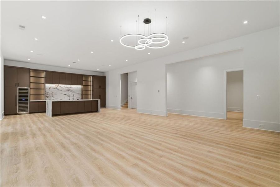 Spacious, unfurnished interior of a new home in , Alpharetta (Image 27).