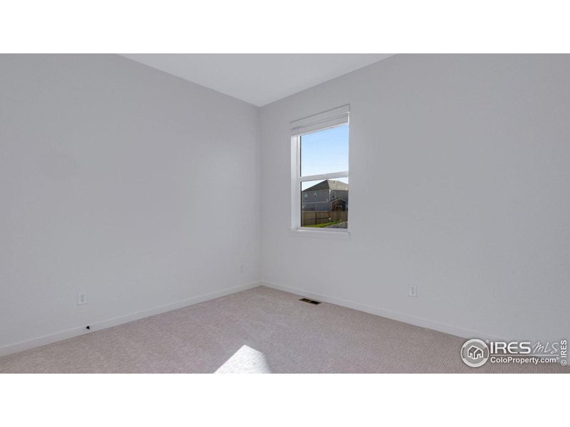 Spacious, unfurnished interior of a new home in Vista Meadows, Fort Lupton (Image 34).