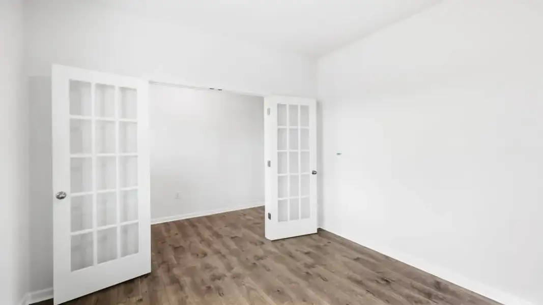Spacious, unfurnished interior of a new home in Spring Ridge, Anderson (Image 17).