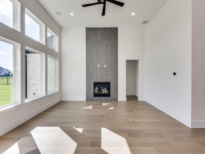 Spacious, unfurnished interior of a new home in The Bridges At Preston Crossing, Gunter (Image 13).