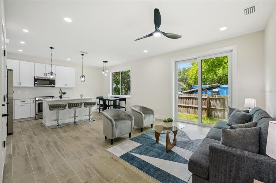 Furnished interior view inside a new home in , Largo (Image 7).