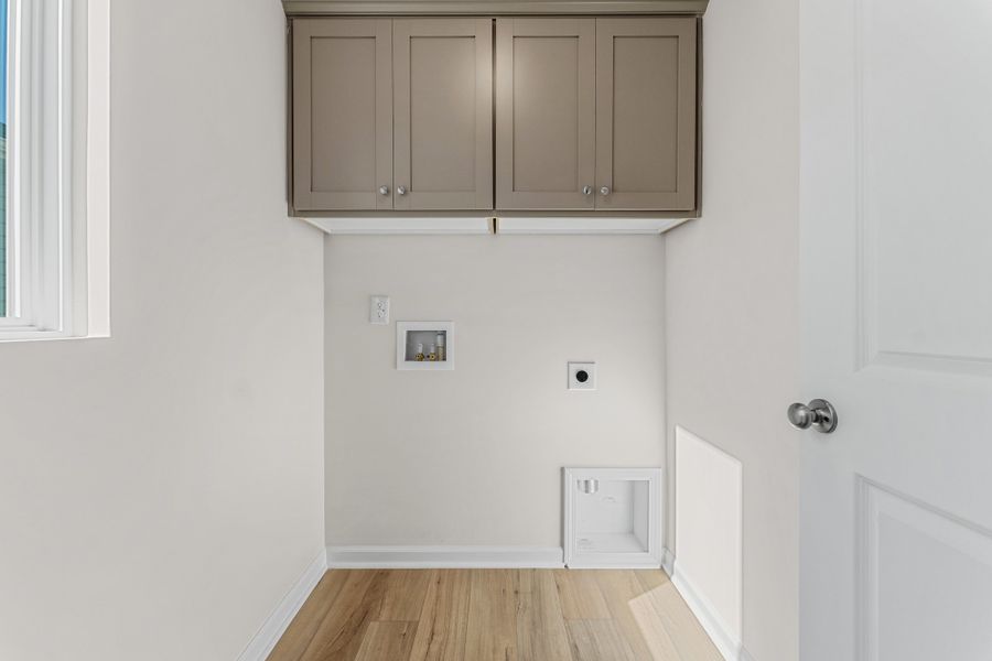 Spacious, unfurnished interior of a new home in Wingate, Inman (Image 18).