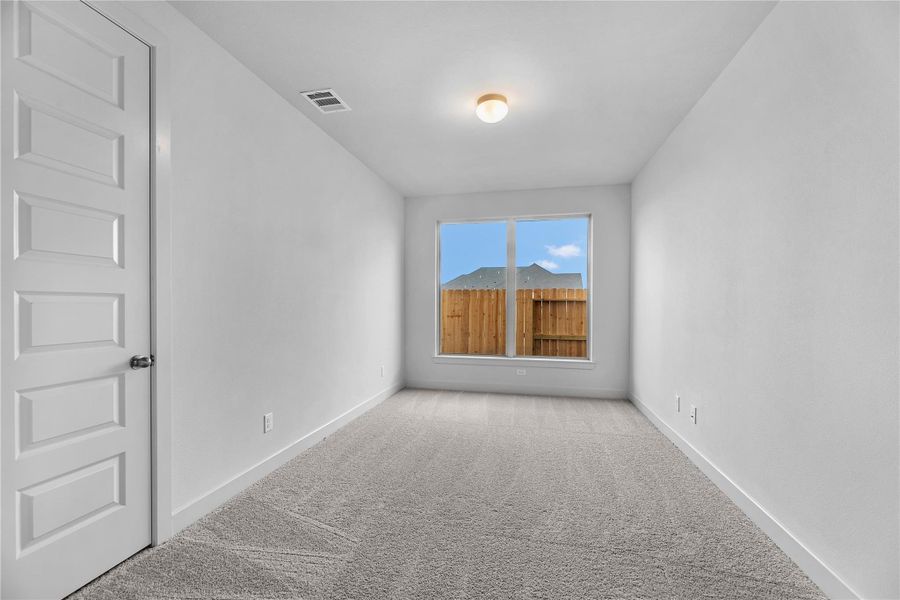 Representative image. Features, selections and colors may vary.