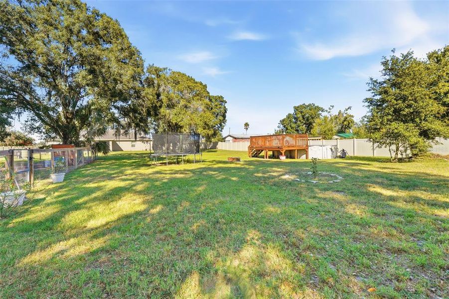 Natural landscape and outdoor views near in Lakeland (Image 37). Natural landscape and outdoor views near in Lakeland (Image 37).