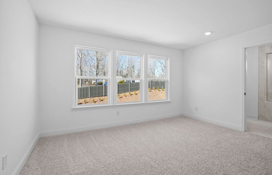 Spacious, unfurnished interior of a new home in Elmbrook, Indian Trail (Image 21).