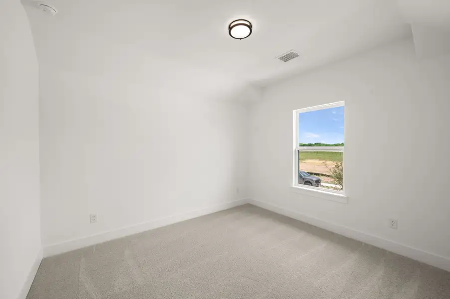 Spacious, unfurnished interior of a new home in Wildflower Ranch, Fort Worth (Image 55). Spacious, unfurnished interior of a new home in Wildflower Ranch, Fort Worth (Image 55).