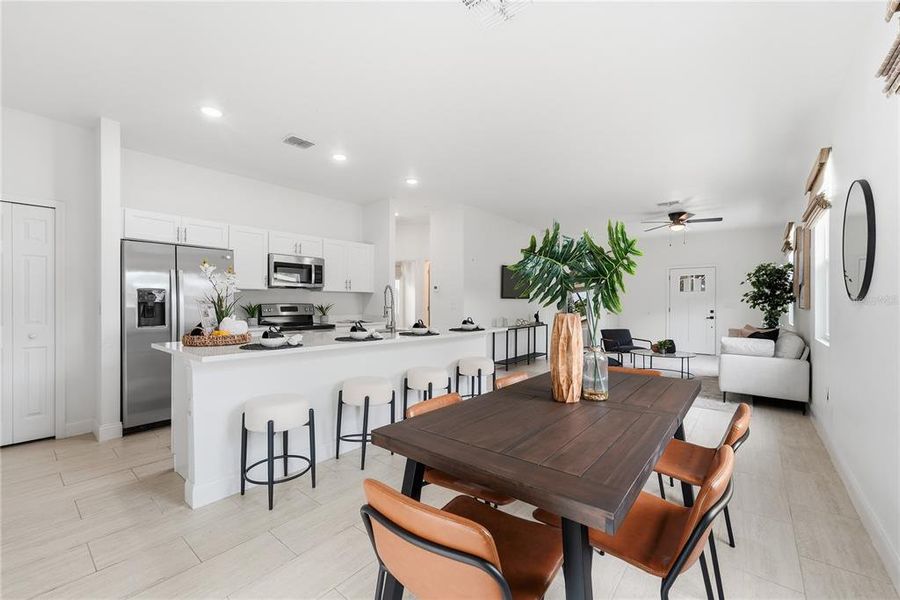 Furnished interior view inside a new home in , Orlando (Image 19).