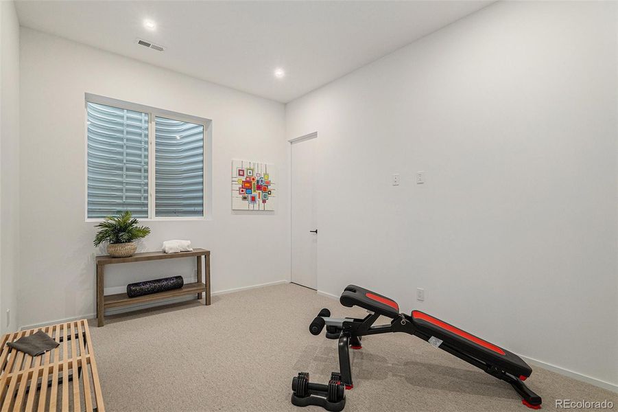 Image 44 of a home in .