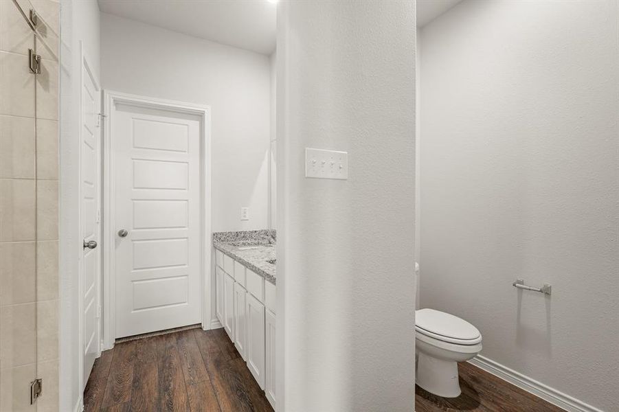 Image 16 of a home in Retreat at Fossil Creek. Image 16 of a home in Retreat at Fossil Creek.