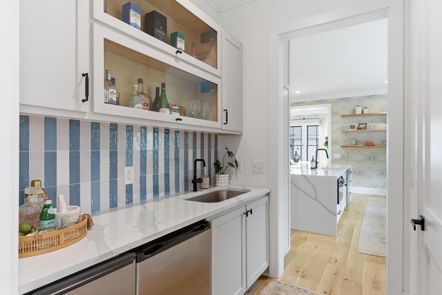 Furnished interior view inside a new home in , Charleston (Image 76).
