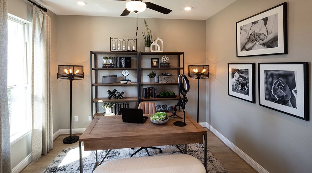 Representative furnished interior of a home built from the Terracotta by Taylor Morrison in Cross Creek Meadows, Celina (Image 10).