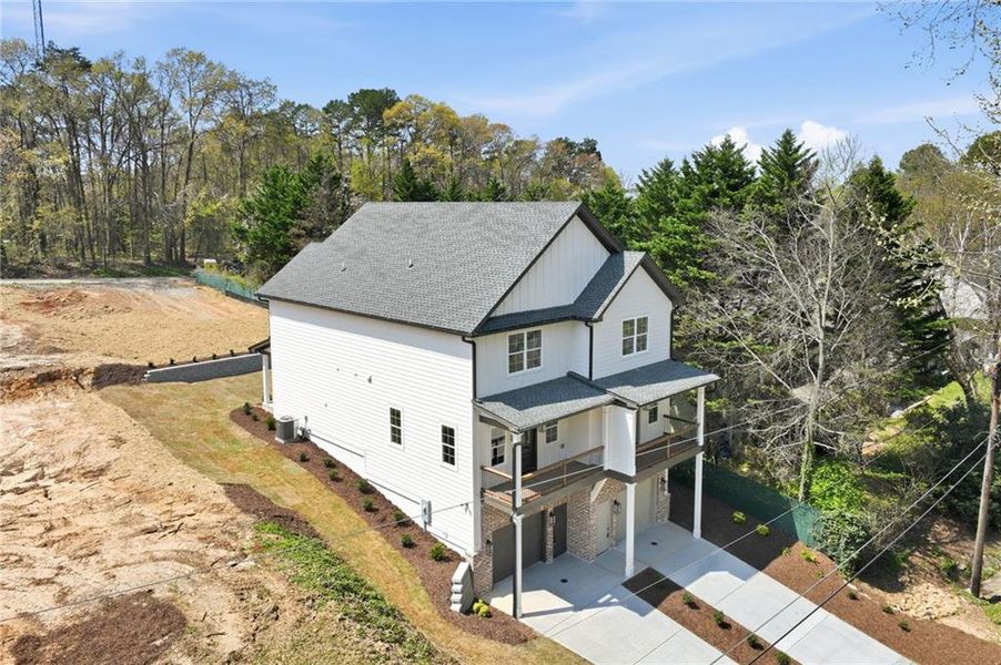 Exterior details and patio area of a home in , Gainesville (Image 3).