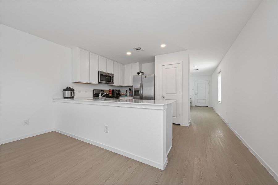Furnished interior view inside a new home in Indian Springs, Crosby (Image 12).