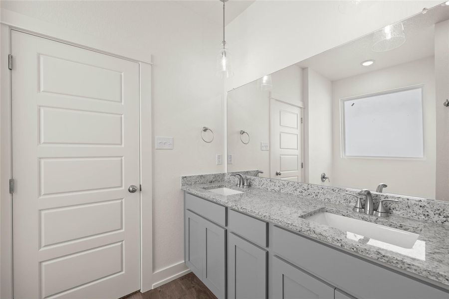 Please Note: These interior photos are not of the actual home but are of a completed one with a similar floor plan. Finishes, features, and layouts may vary. Please Note: These interior photos are not of the actual home but are of a completed one with a similar floor plan. Finishes, features, and layouts may vary.