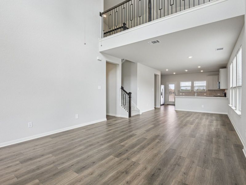 Spacious, unfurnished interior of a new home in Scenic Crest - Premier Series, Boerne (Image 17). Spacious, unfurnished interior of a new home in Scenic Crest - Premier Series, Boerne (Image 17).