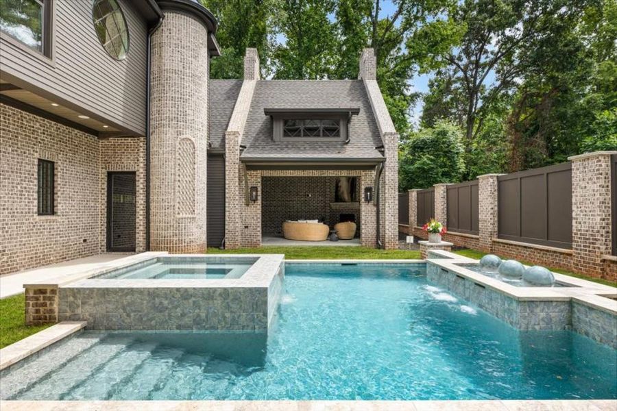 Exterior details and patio area of a home in , Alpharetta (Image 24).