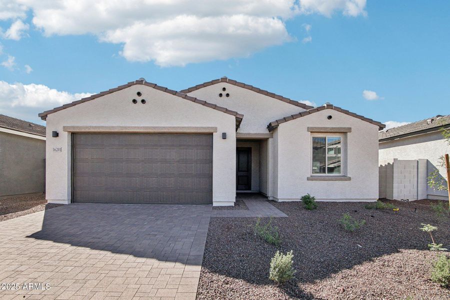 1-web-or-mls-W Bajada Rd-S1810-001