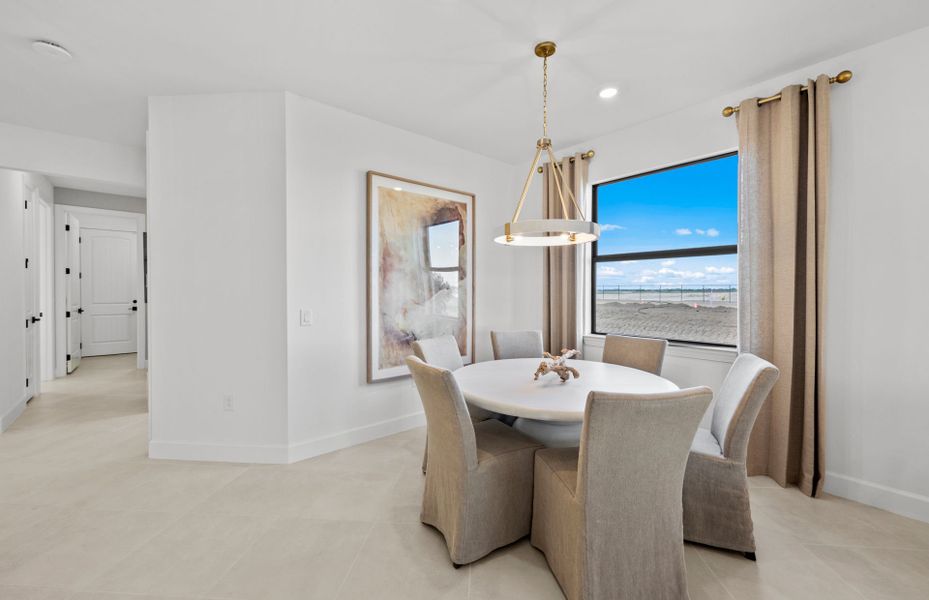 Furnished interior view inside a new home in Del Webb Catalina, Lakewood Ranch (Image 5).