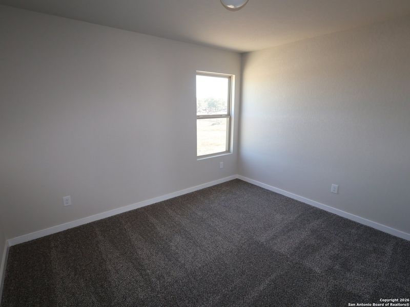 Spacious, unfurnished interior of a new home in Winding Brook, San Antonio (Image 16).