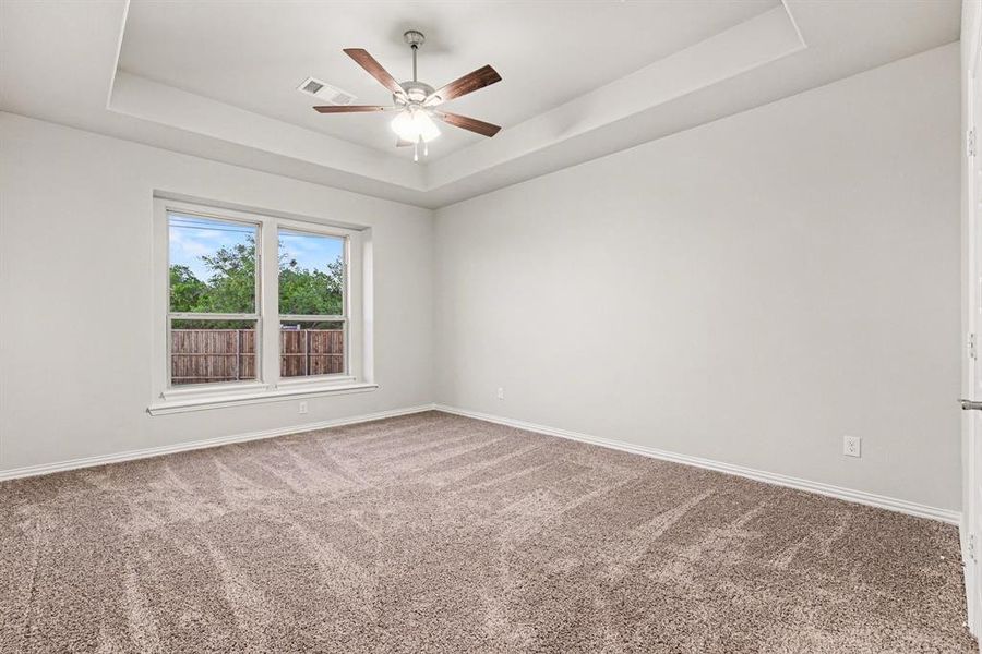 Spacious, unfurnished interior of a new home in Courts Of Bonnie Brae, Denton (Image 23).