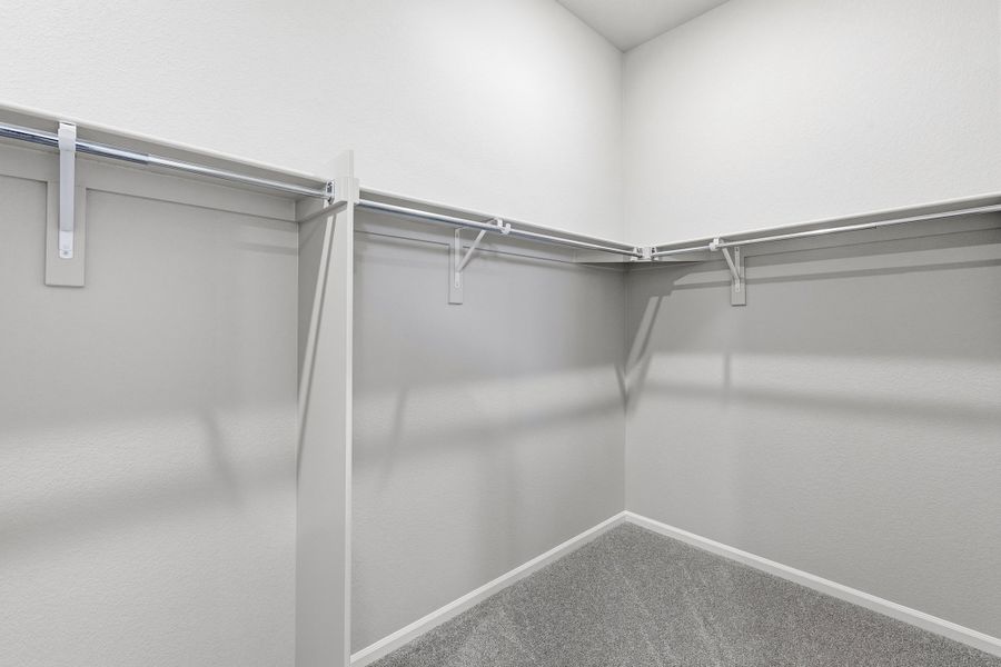 Spacious, unfurnished interior of a new home in Talon Pointe, Thornton (Image 19).