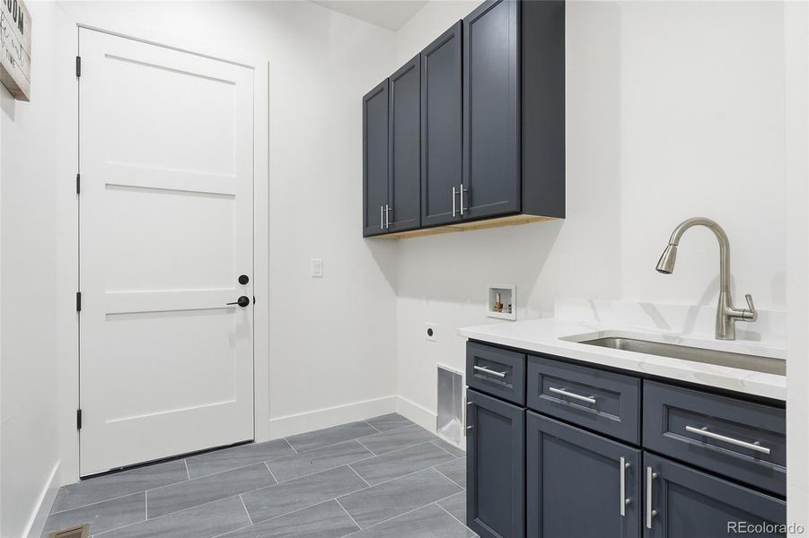 Furnished interior view inside a new home in , Keenesburg (Image 41).