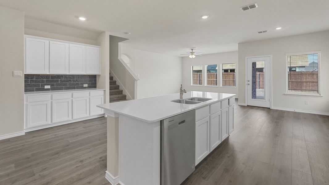 Furnished interior view inside a new home in Elevon, Lavon (Image 3).