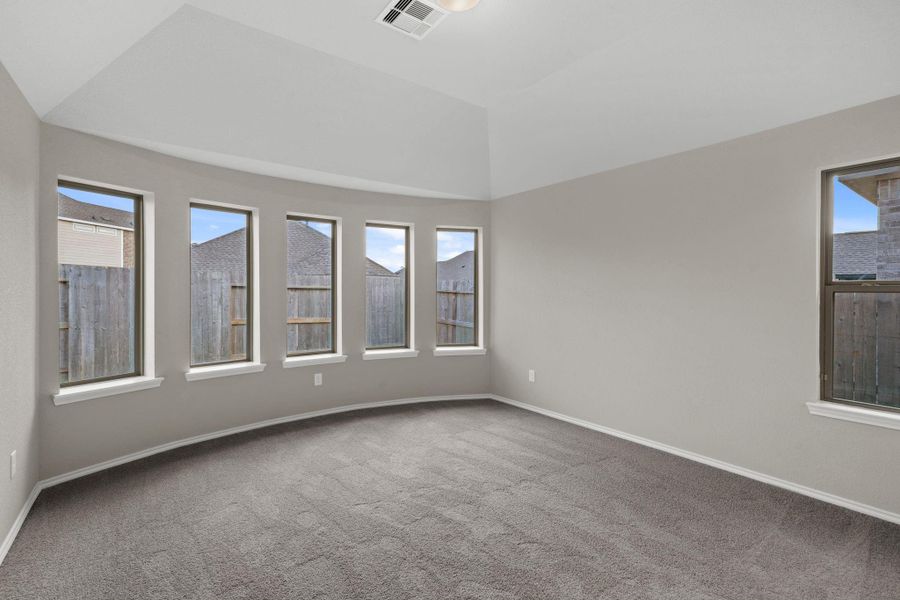 Spacious, unfurnished interior of a new home in The Trails, New Caney (Image 24).