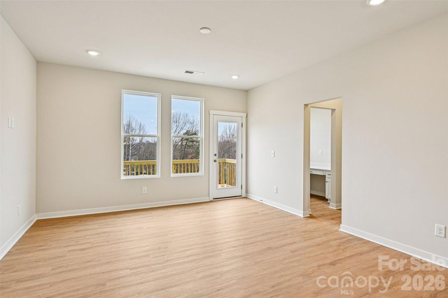 Spacious, unfurnished interior of a new home in , Huntersville (Image 10).