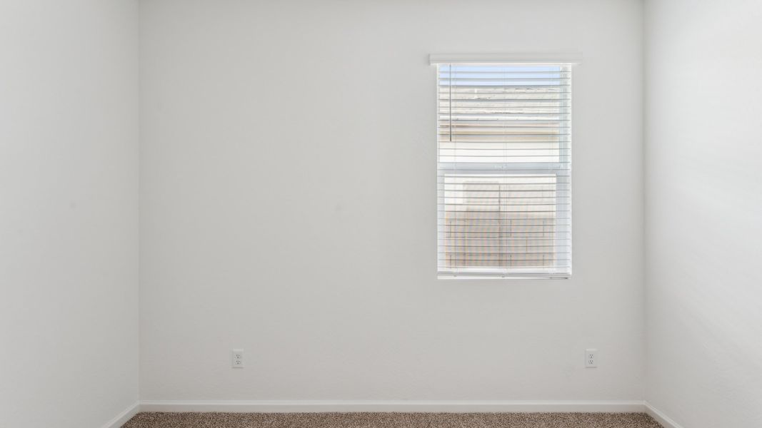 Spacious, unfurnished interior of a new home in Copper Falls, Buckeye (Image 28).