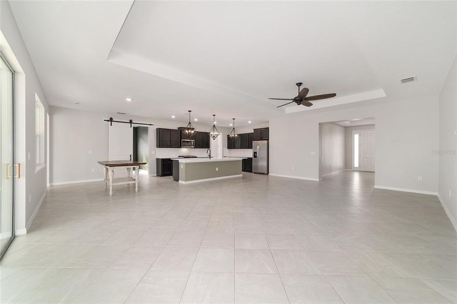 Spacious, unfurnished interior of a new home in Calesa Township, Ocala (Image 56).