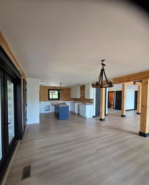 Spacious, unfurnished interior of a new home in , Mineral Bluff (Image 16).